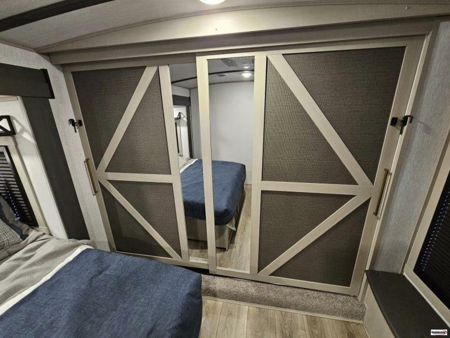 New 2025 Forest River 328BH Fifth Wheel