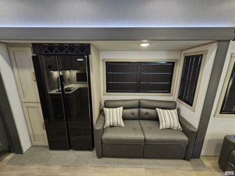 New 2025 Forest River 328BH Fifth Wheel
