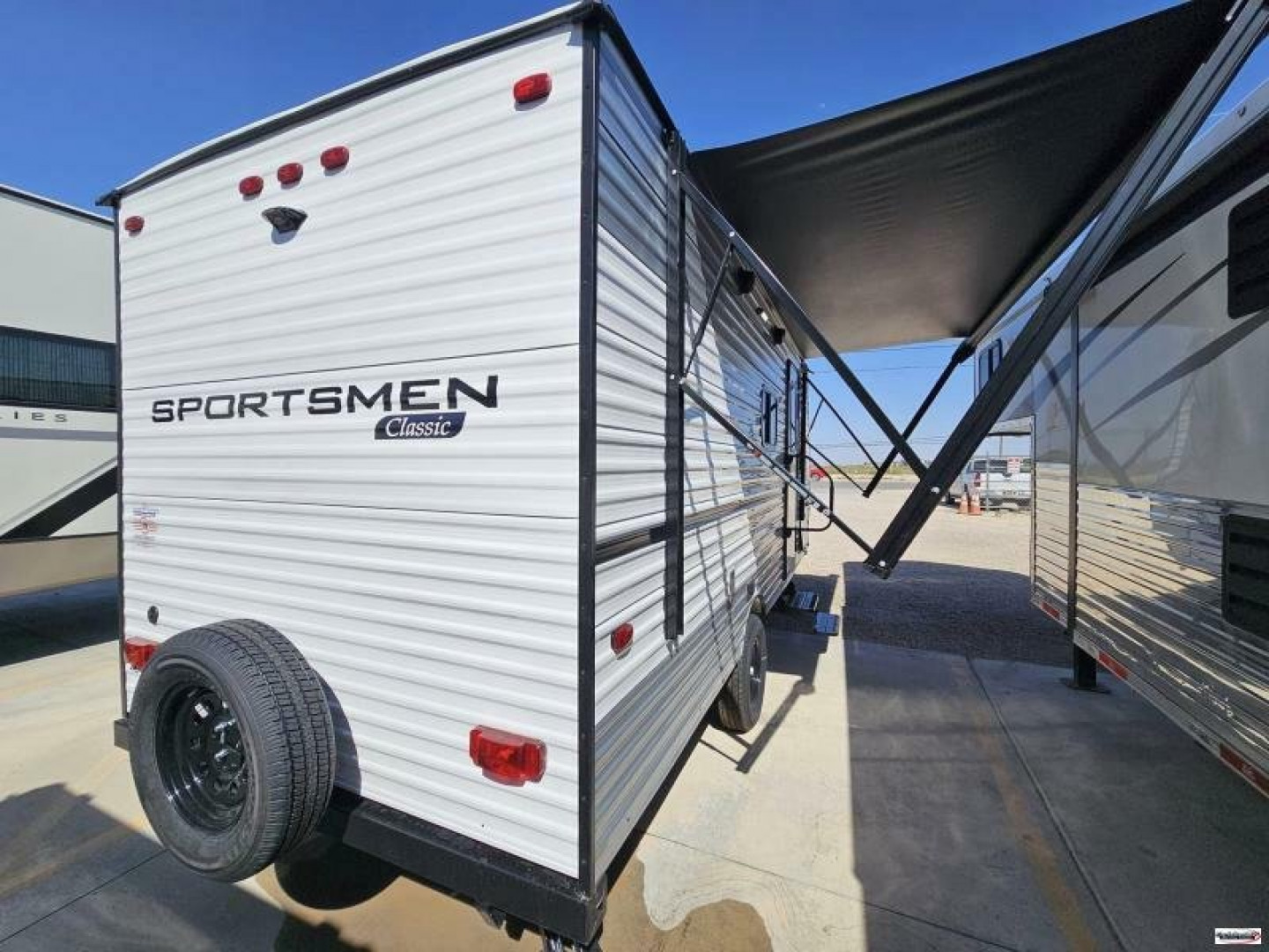 New 2024 Kz 181BH Travel Trailer