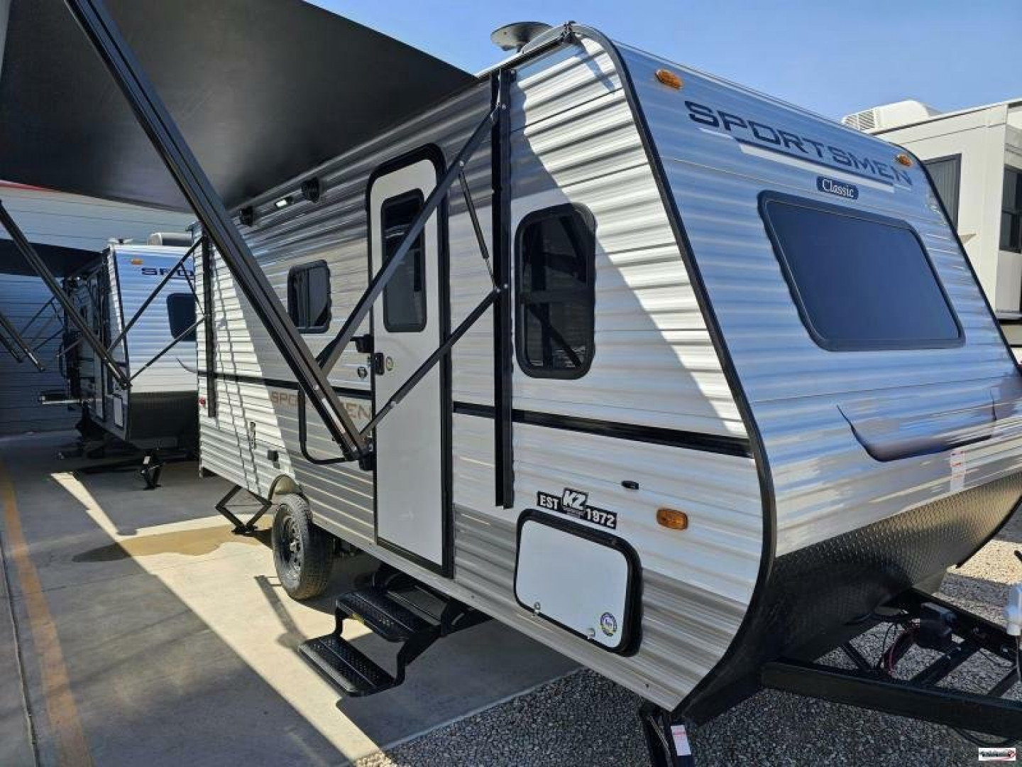 New 2024 Kz 181BH Travel Trailer