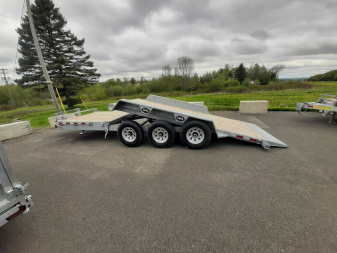 New 2025 LWL Trailers 22' Triaxle Split Tilt Tilt Trailer
