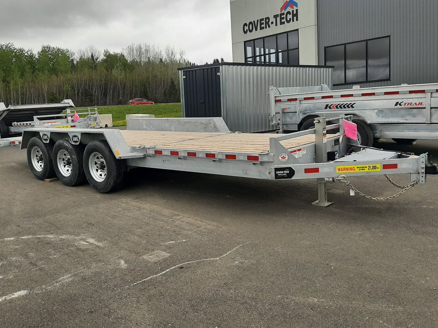 New 2025 LWL Trailers 22' Triaxle Split Tilt Tilt Trailer