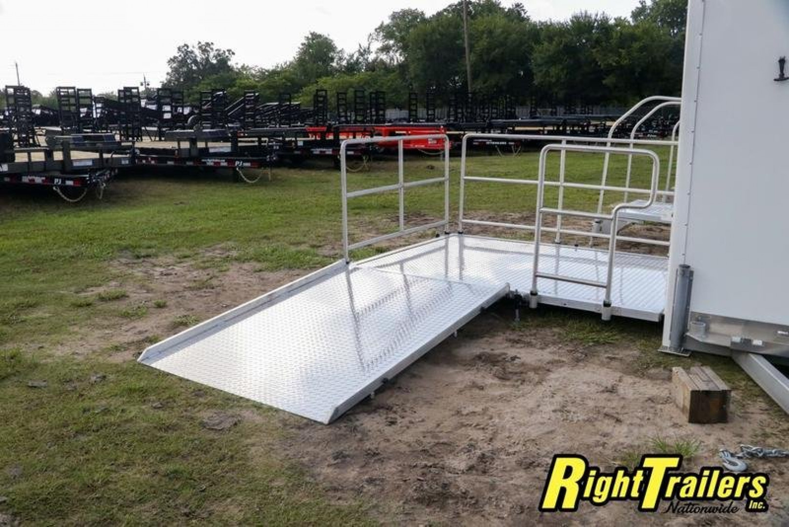 Used 2022 2022 ULTRA LAV 3 STALL RESTROOM TRAILER WC20-ADA-2