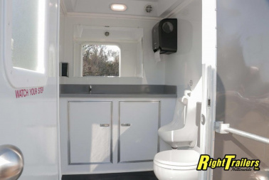 Used 2022 2 Station Restroom Trailer CN2T612SA3