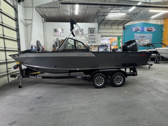 New 2026 Alumacraft Trophy 195X Fishing Boat