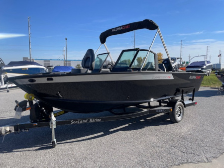 New 2025 Alumacraft Competitor 175 X SP FSX Fishing Boat