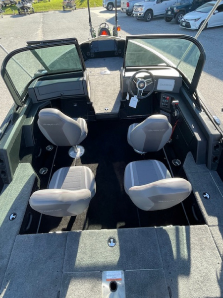 New 2025 Alumacraft Competitor 175 X SP FSX Fishing Boat