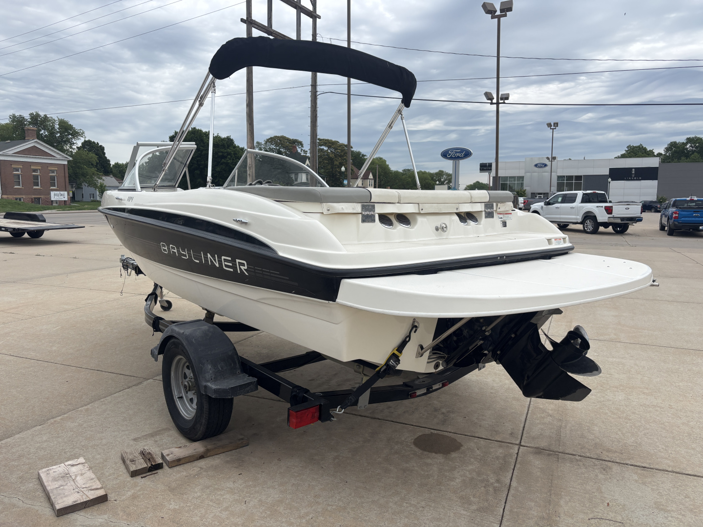 Used 2012 Bayliner Boats 184 SF Bowrider Boat