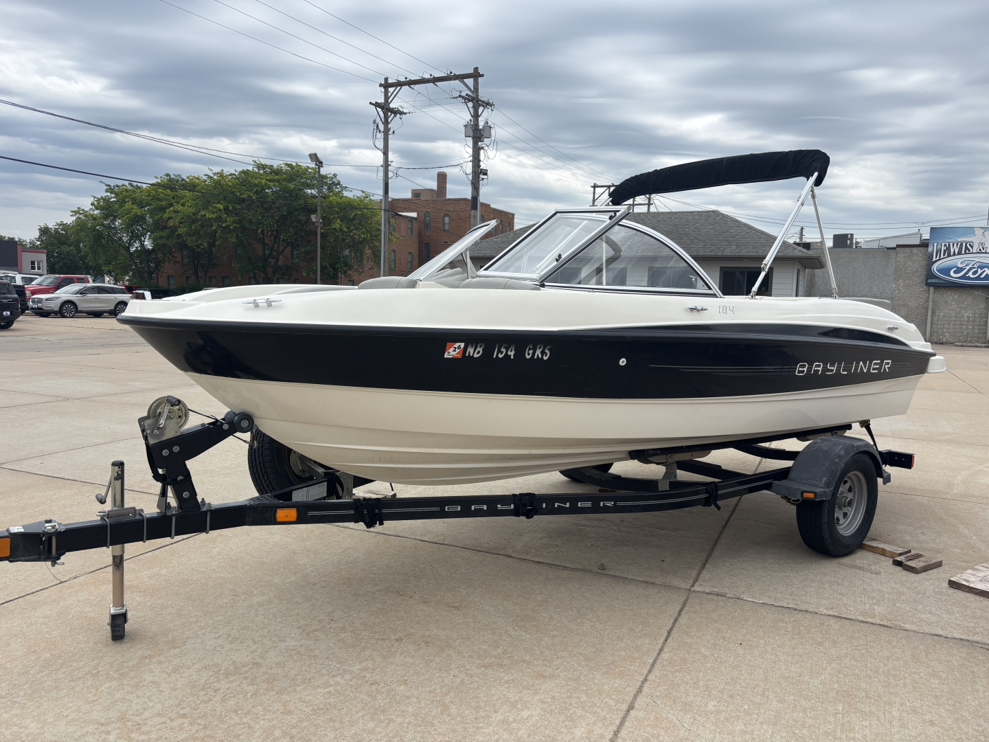Used 2012 Bayliner Boats 184 SF Bowrider Boat