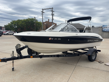 Used 2012 Bayliner Boats 184 SF Bowrider Boat