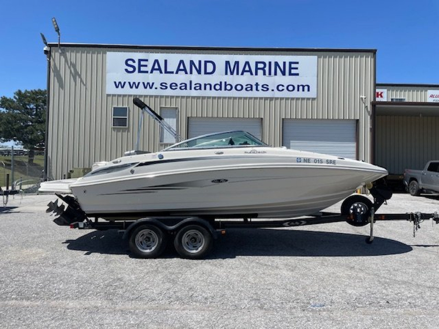 Used 2010 Sea Ray 220 Sundeck Deck Boat