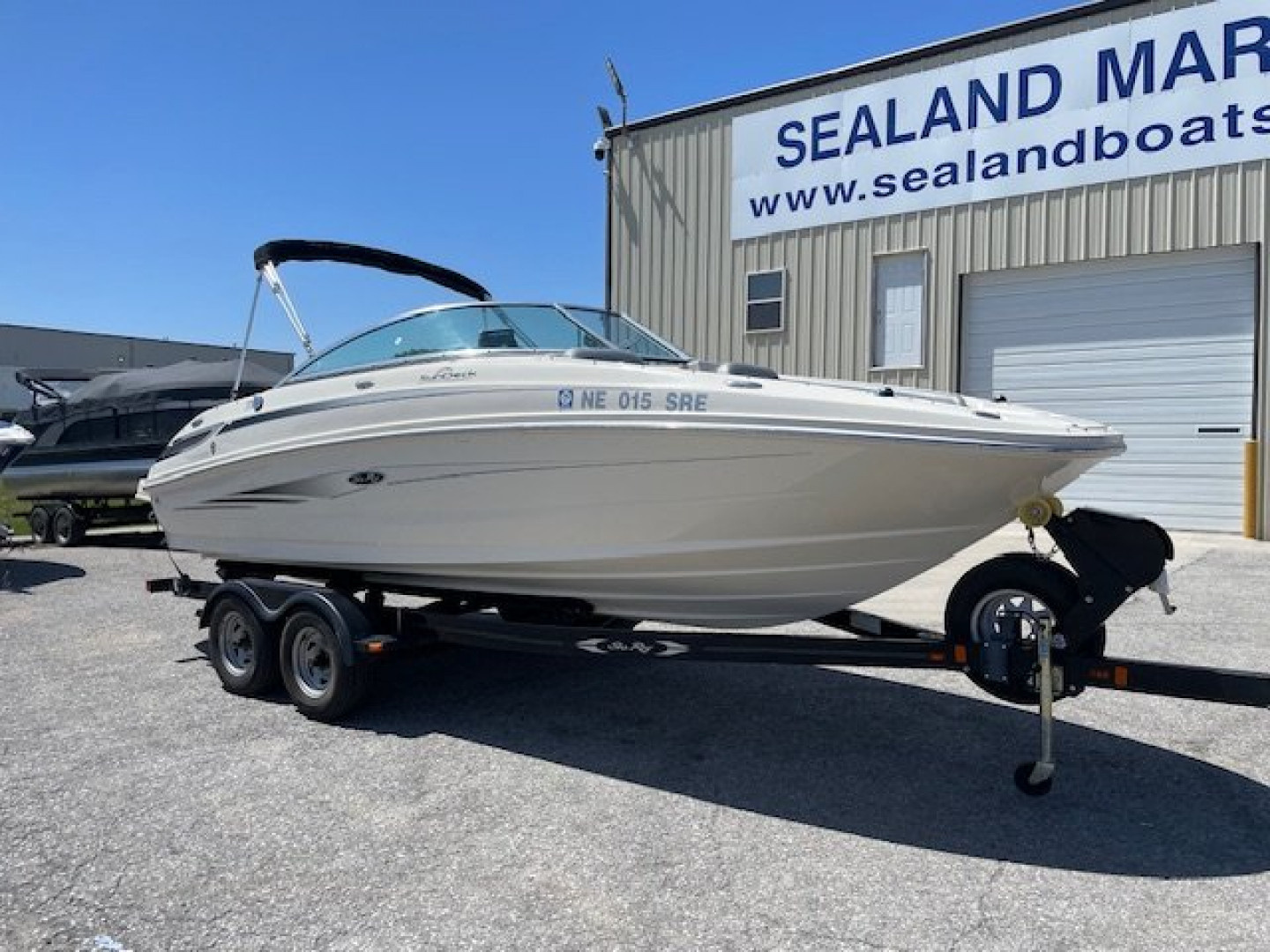 Used 2010 Sea Ray 220 Sundeck Deck Boat