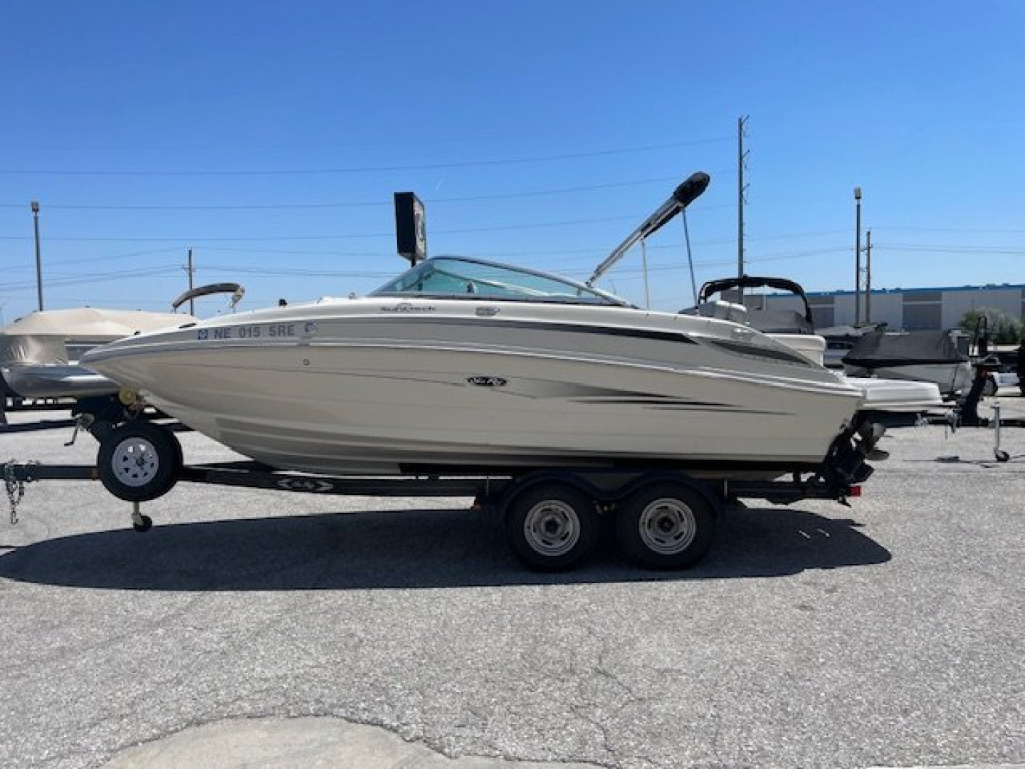 Used 2010 Sea Ray 220 Sundeck Deck Boat