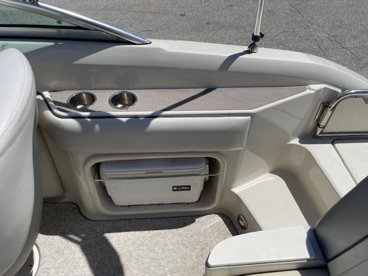 Used 2010 Sea Ray 220 Sundeck Deck Boat