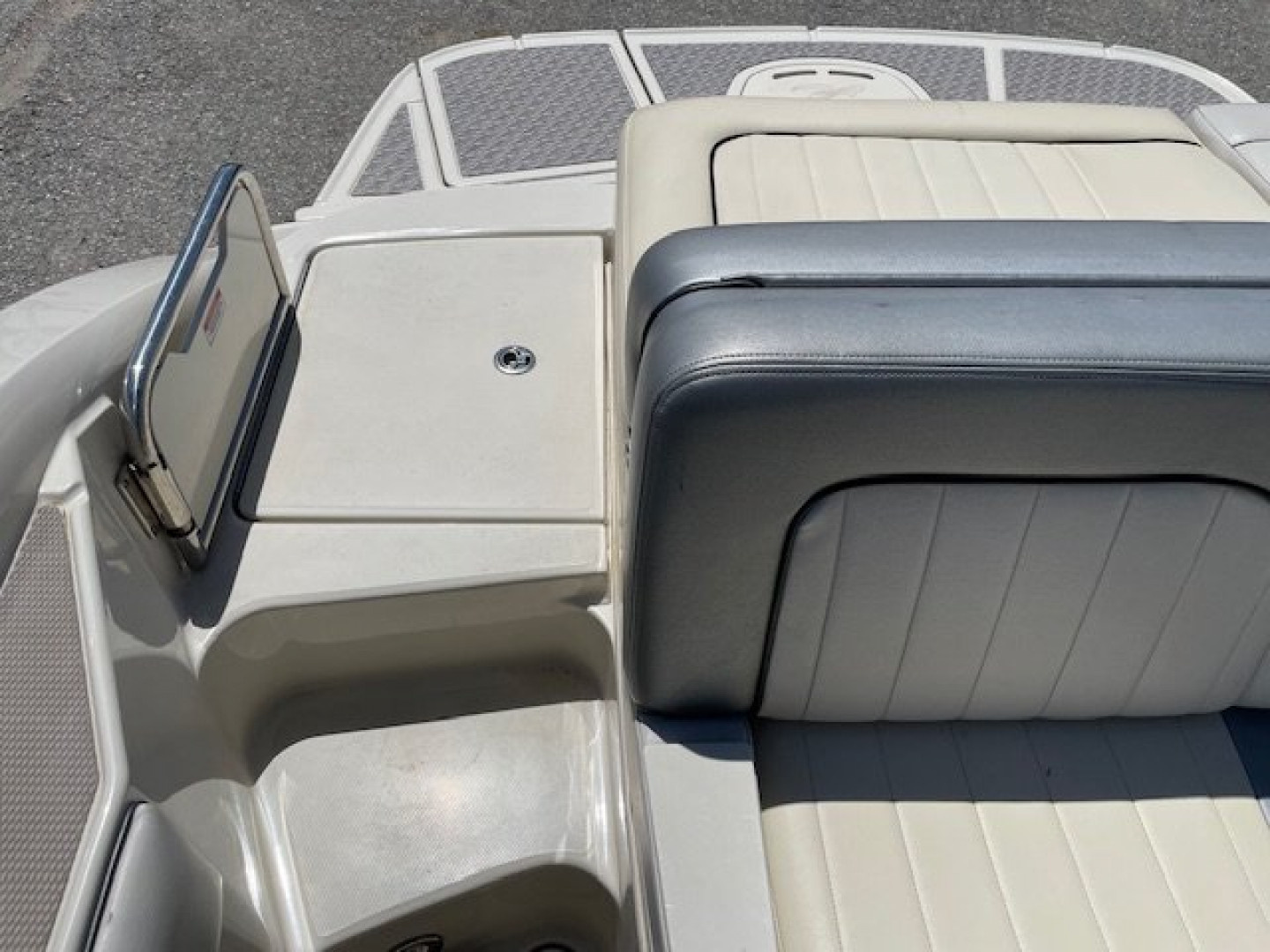 Used 2010 Sea Ray 220 Sundeck Deck Boat