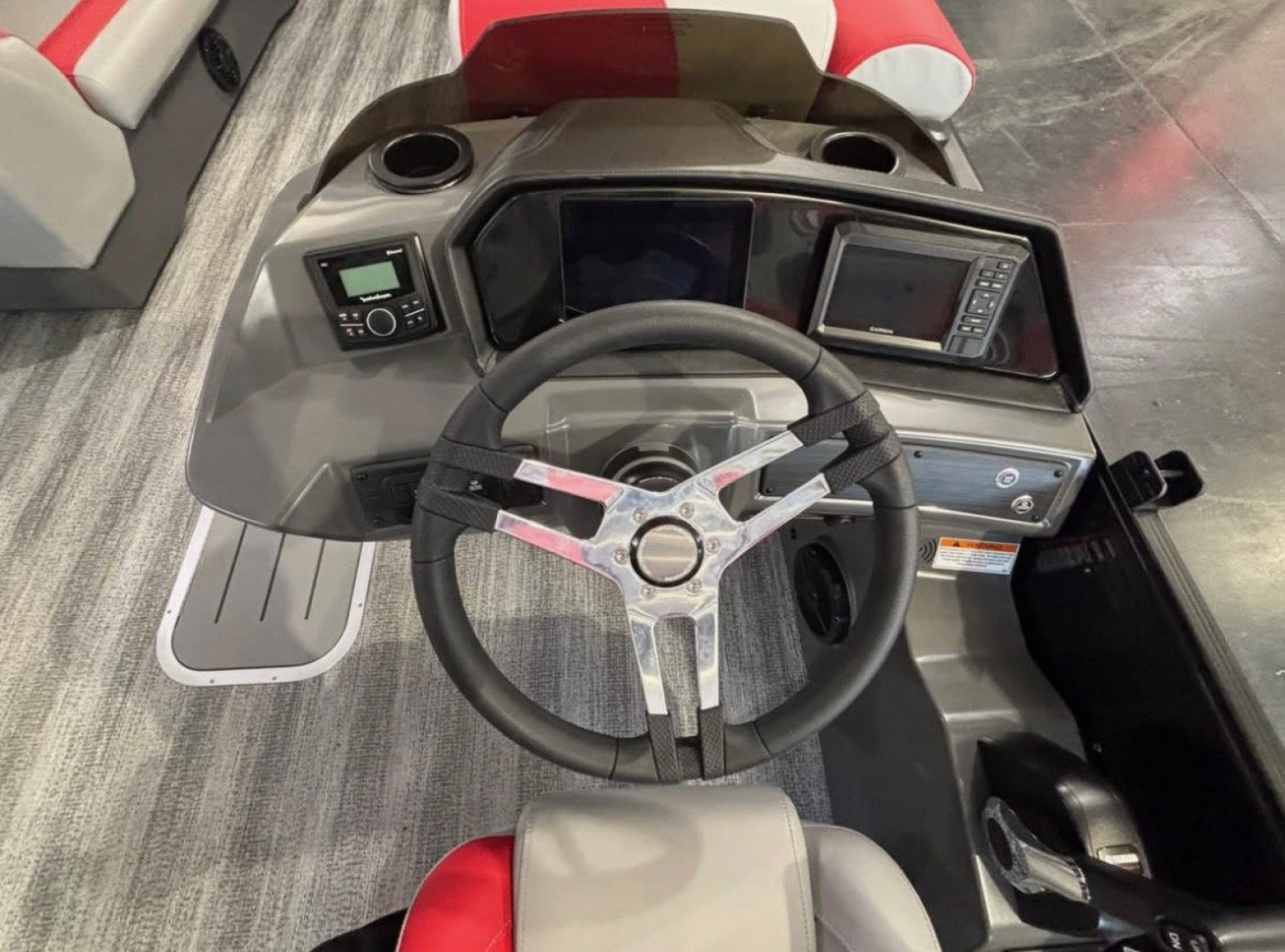 New 2025 Bennington 22SSB Pontoon Boat