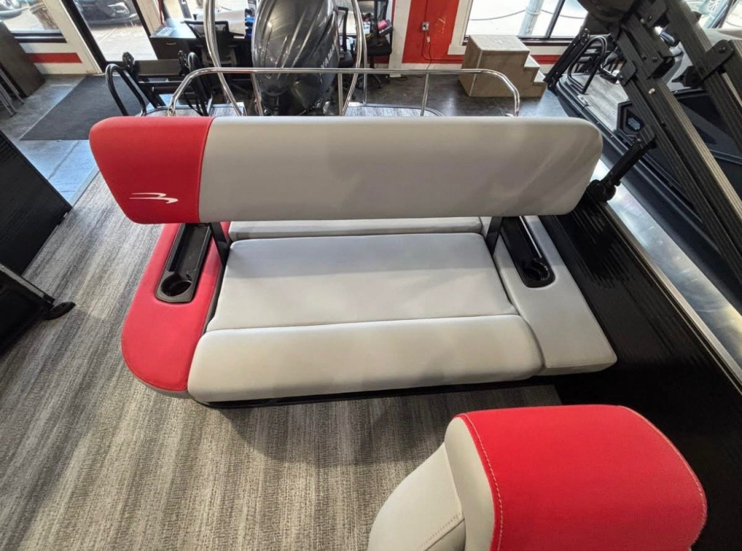 New 2025 Bennington 22SSB Pontoon Boat