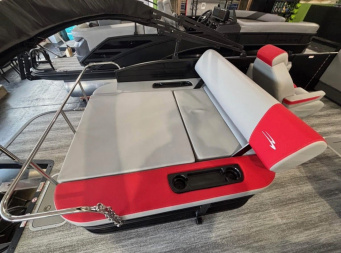 New 2025 Bennington 22SSB Pontoon Boat