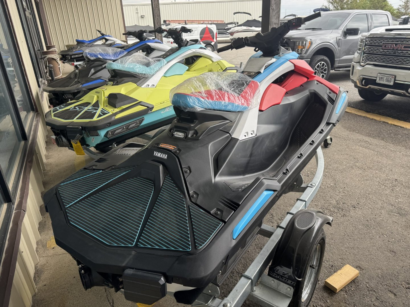 New 2025 Yamaha WaveRunner Jet Blaster DLX 2 Up PWC (Personal Watercraft)