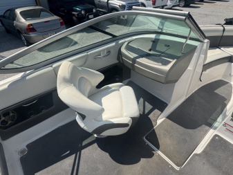 Used 2011 Regal Boats 2100 Bowrider