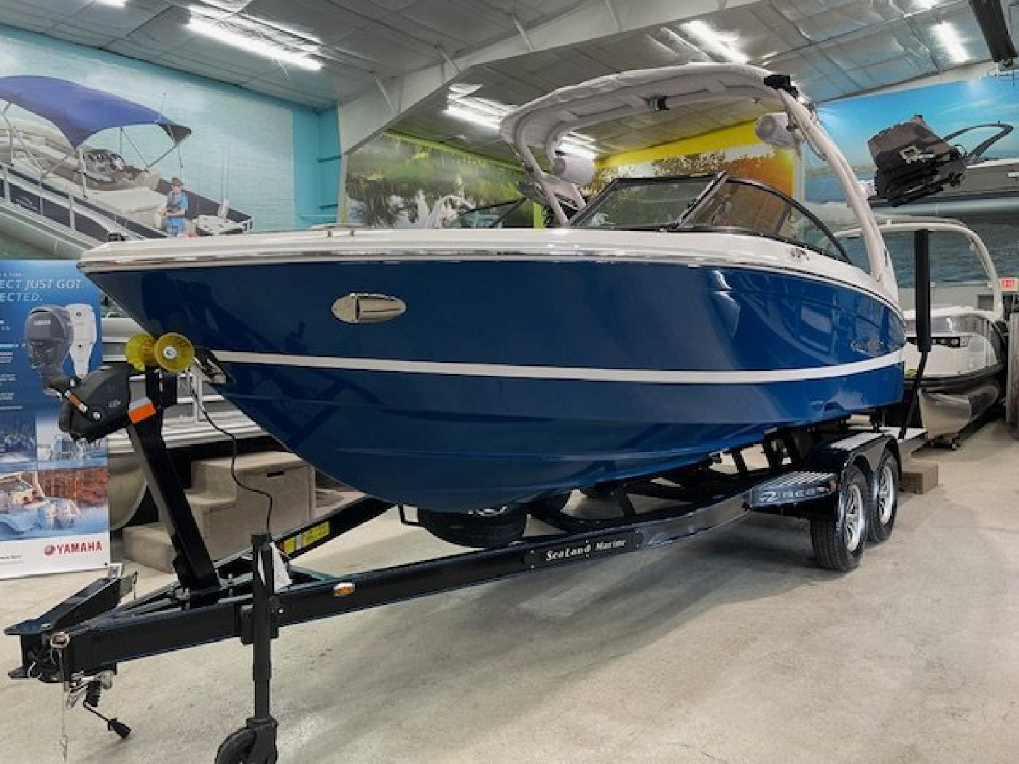 New 2025 Regal Boats LS2 SURF ULITMATE Surf Boat