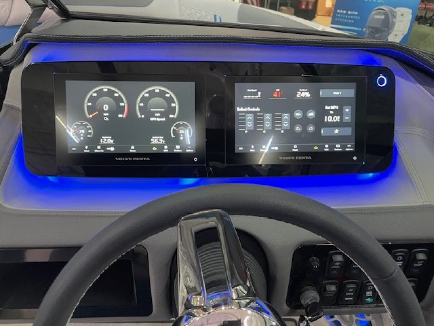 New 2025 Regal Boats LS2 SURF ULITMATE Surf Boat