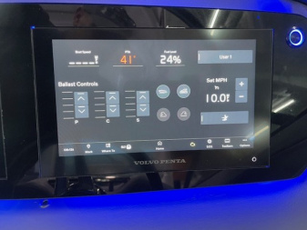 New 2025 Regal Boats LS2 SURF ULITMATE Surf Boat