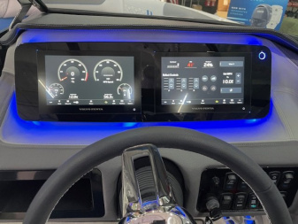 New 2025 Regal Boats LS2 SURF ULITMATE Surf Boat