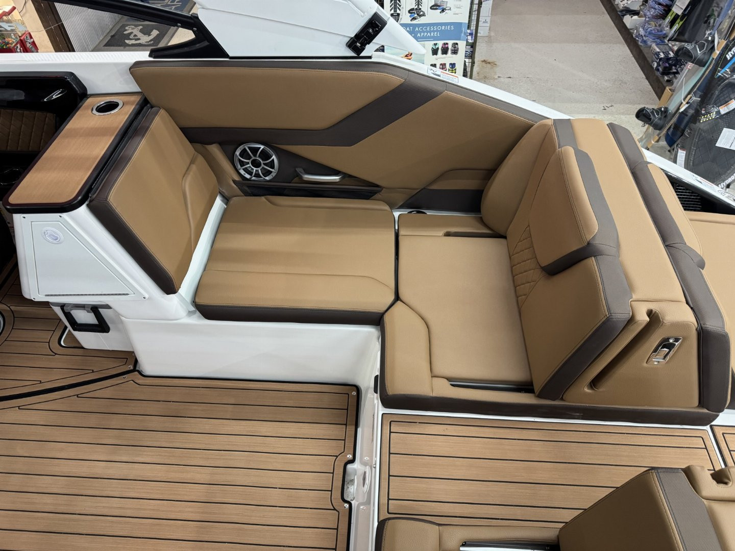 New 2025 Yamaha Boats 252 Jet Boat