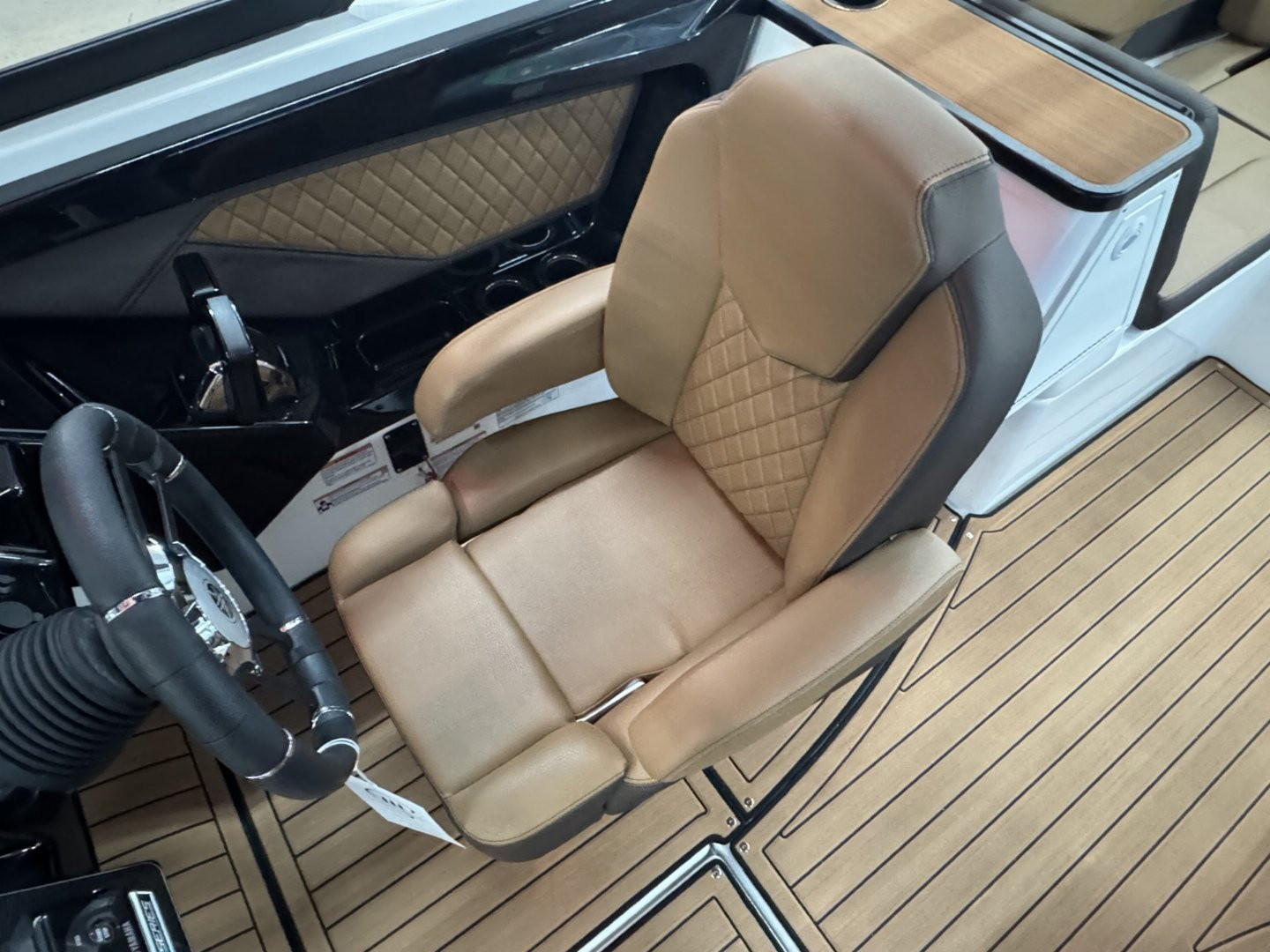 New 2025 Yamaha Boats 252 Jet Boat