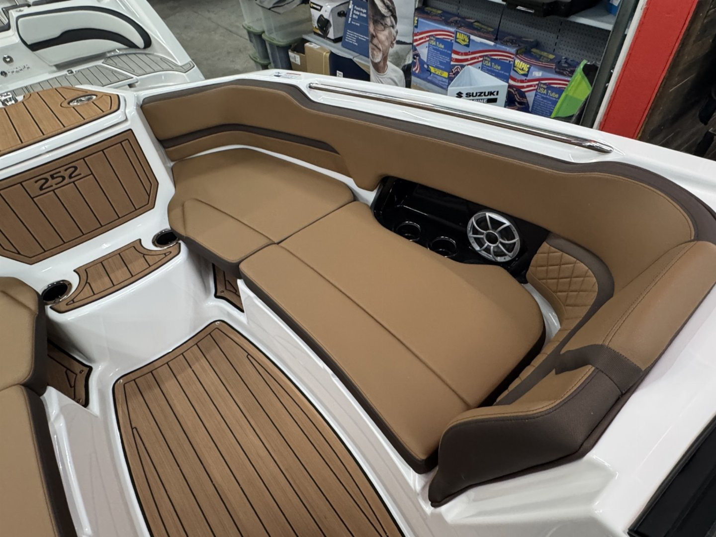 New 2025 Yamaha Boats 252 Jet Boat