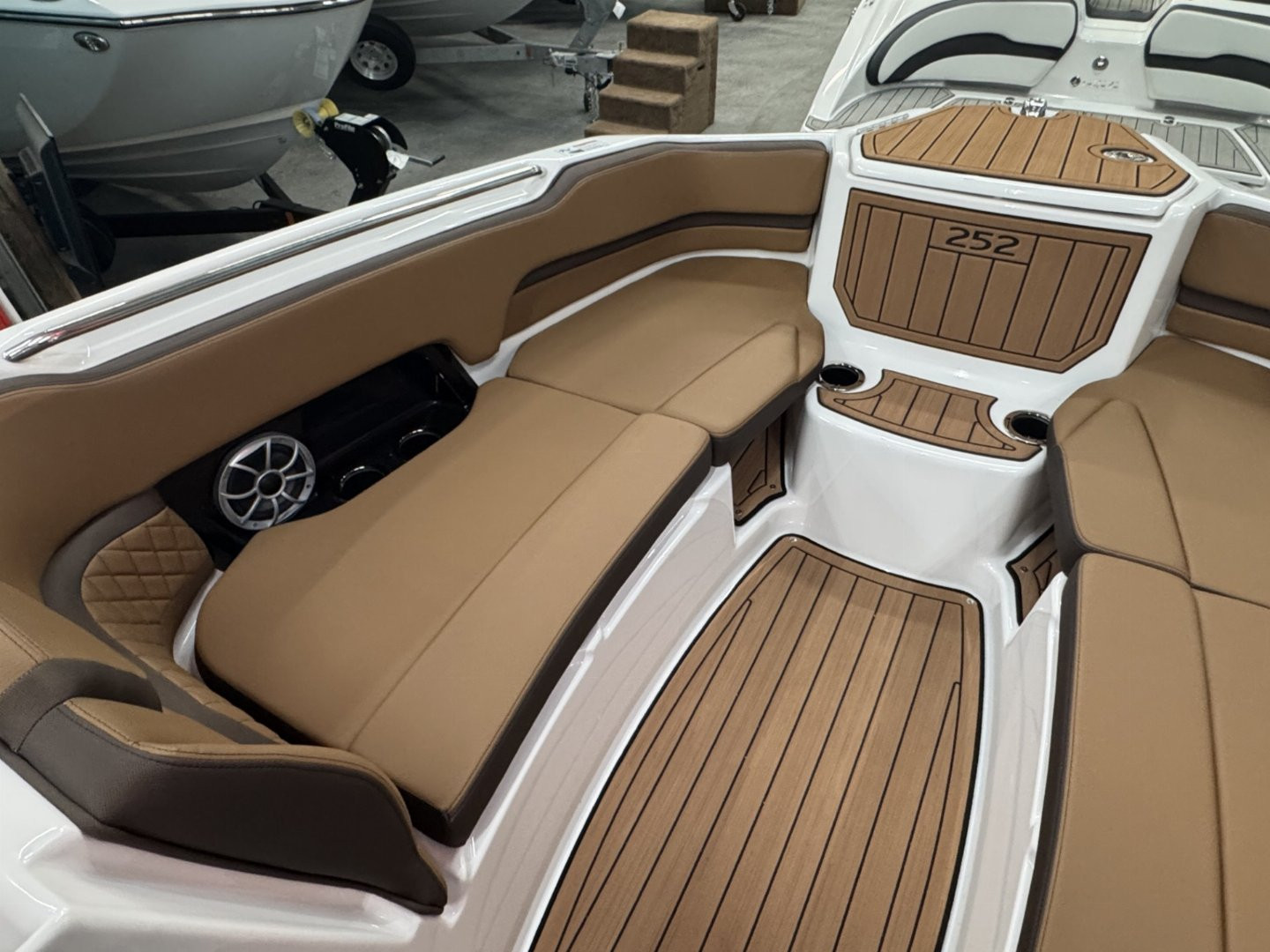 New 2025 Yamaha Boats 252 Jet Boat