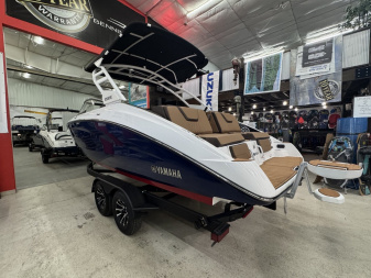 New 2025 Yamaha Boats 252 Jet Boat