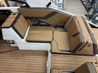 New 2025 Yamaha Boats 252 Jet Boat