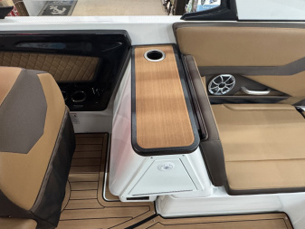 New 2025 Yamaha Boats 252 Jet Boat