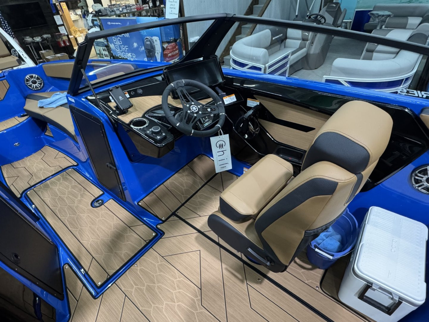 New 2025 Yamaha Boats 222 XE Jet Boat Wake Series