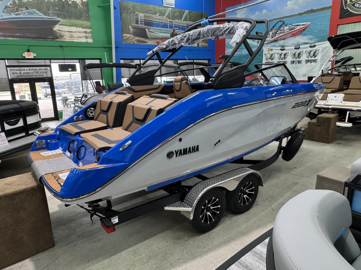New 2025 Yamaha Boats 222 XE Jet Boat Wake Series