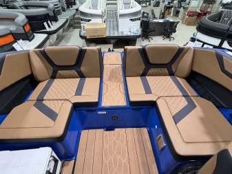 New 2025 Yamaha Boats 222 XE Jet Boat Wake Series