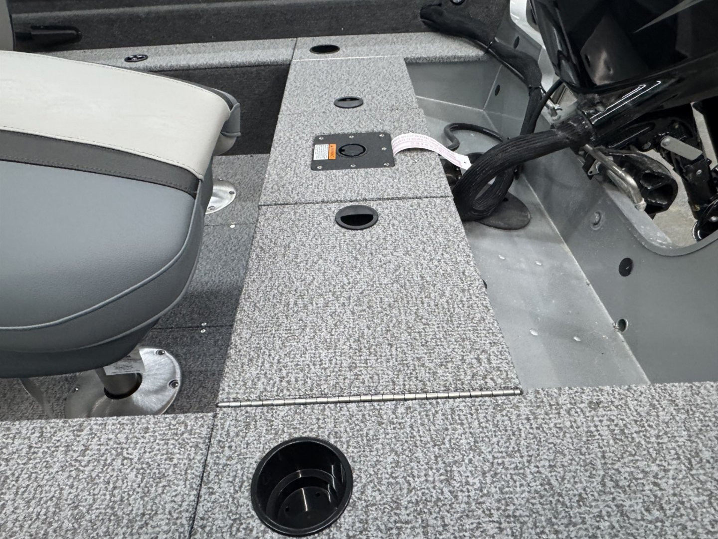 New 2024 Alumacraft 165 Classic Side Console