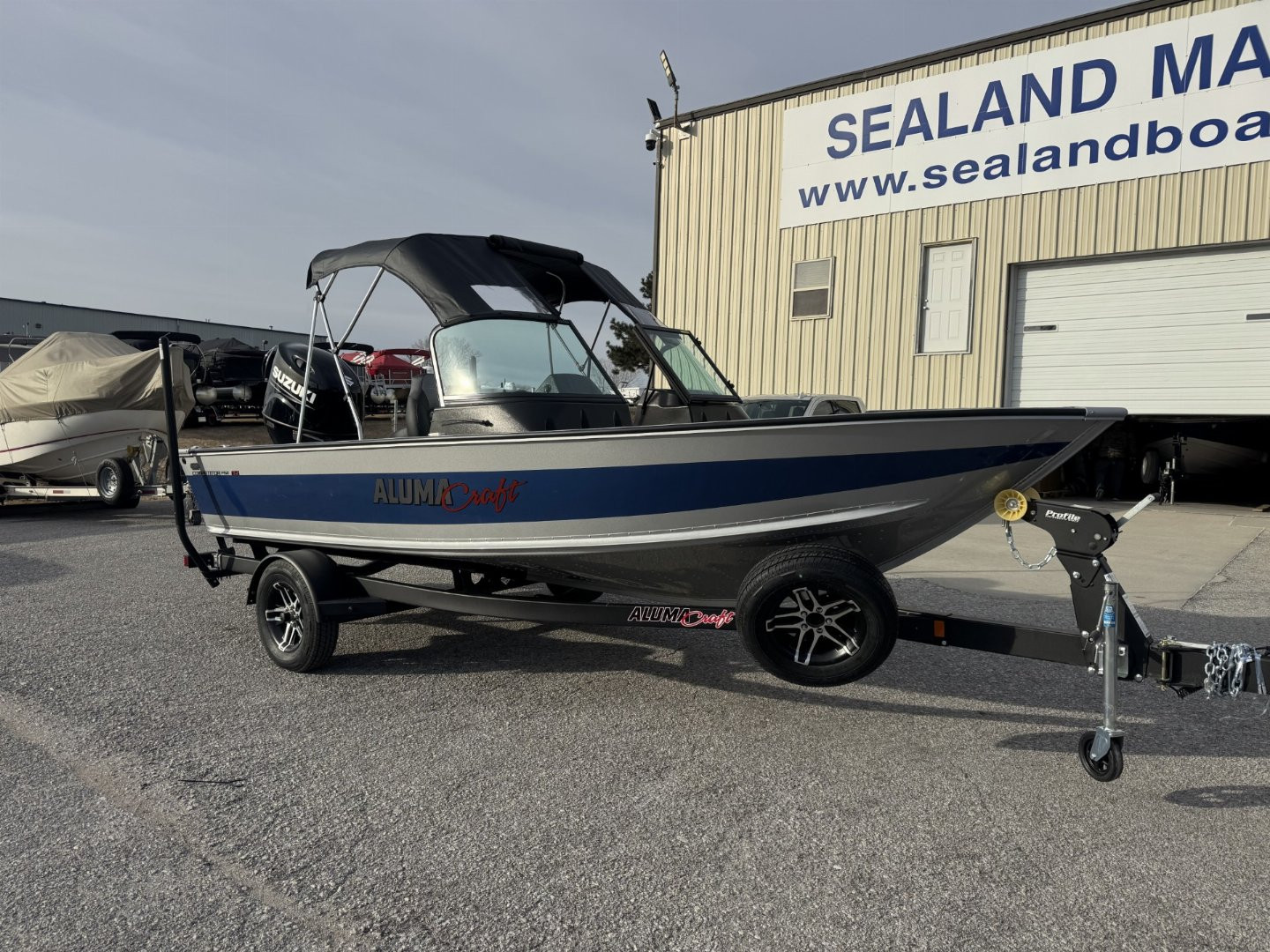 New 2024 Alumacraft Competitor 185 FSX Fishing Boat