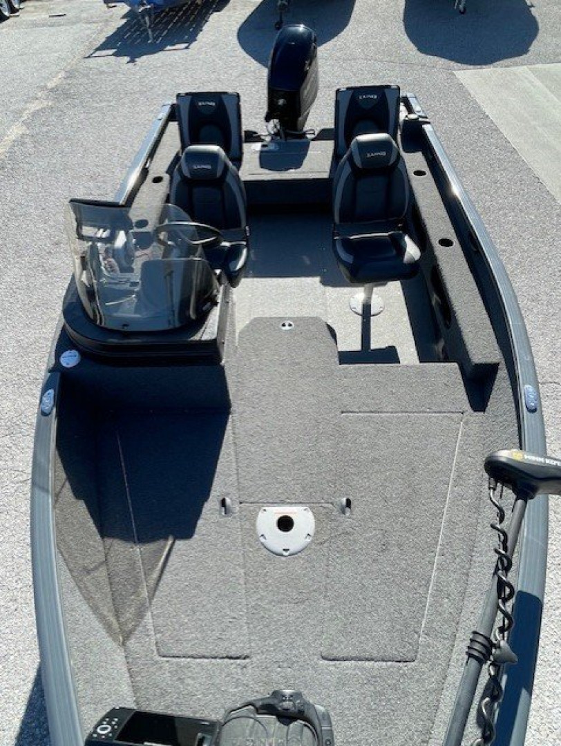 Used 2019 Lund 1675 Adventure Fishing Boat