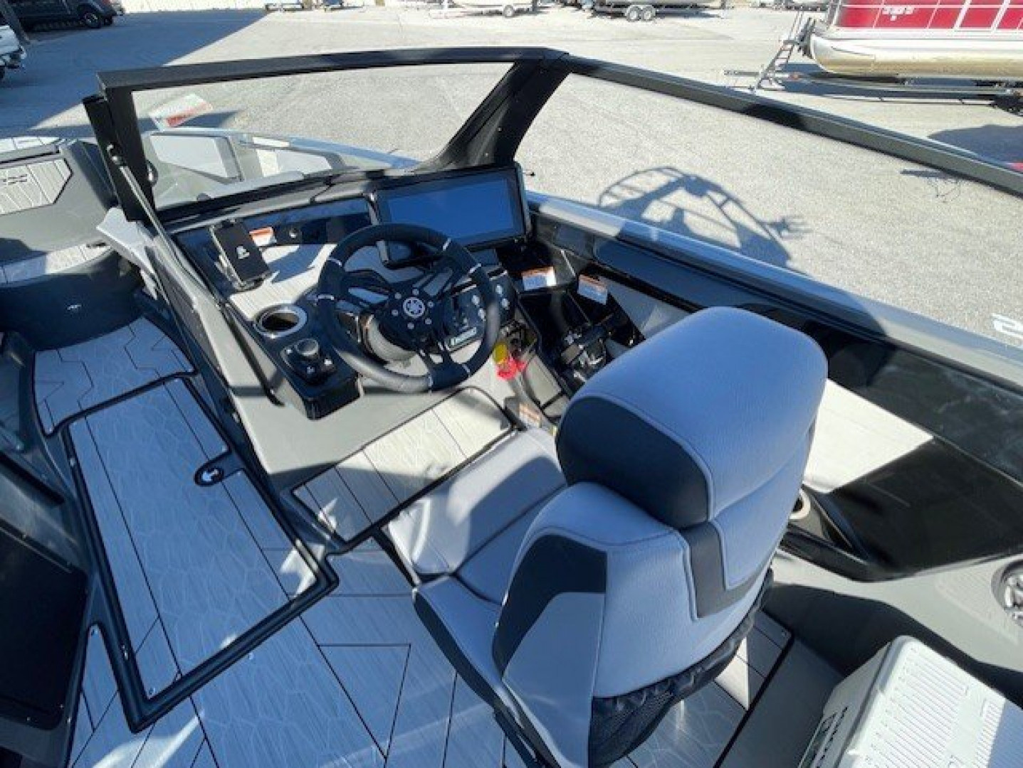 New 2025 Yamaha Boats 222 XE Jet Boat