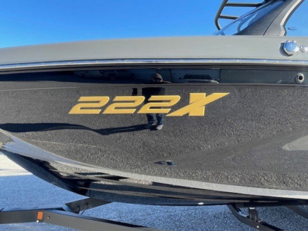 New 2025 Yamaha Boats 222 XE Jet Boat