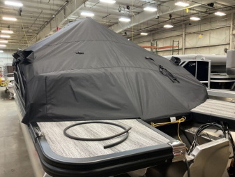 New 2025 Bennington M Series 22' Swingback Tri-Toon