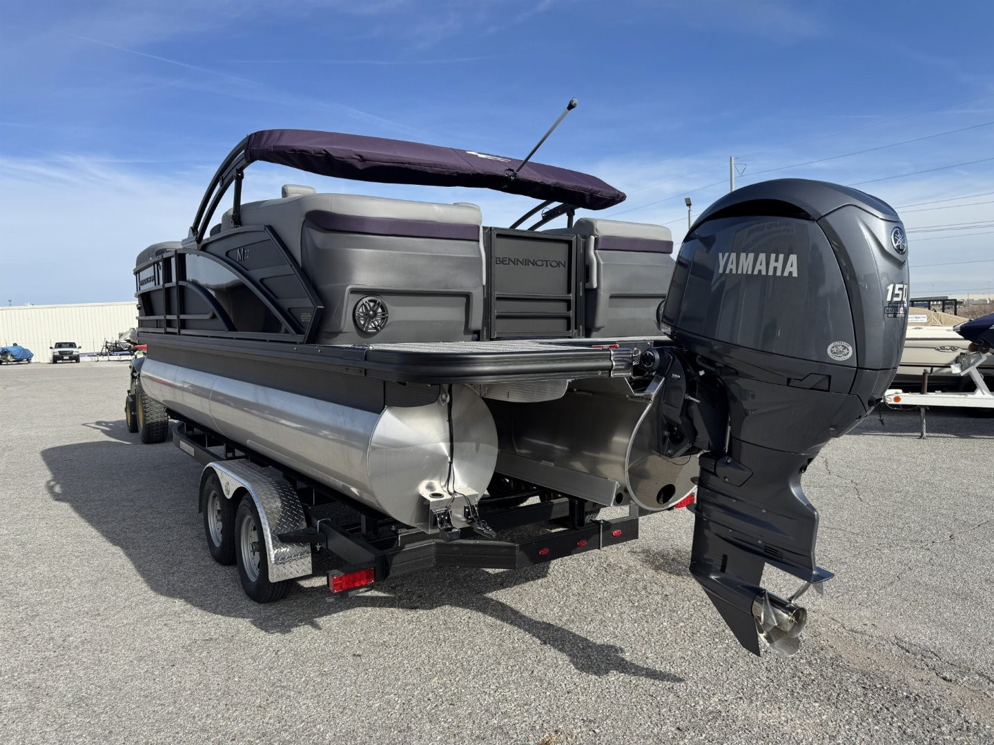 New 2025 Bennington M Series 22 Fastback Pontoon Boat