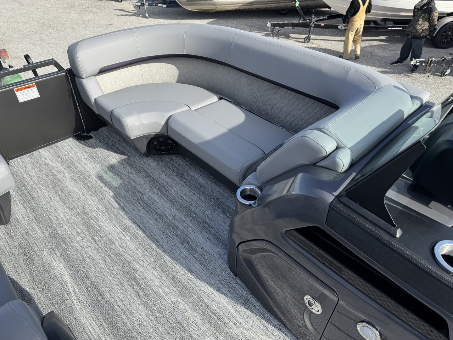 New 2025 Bennington M Series 22 Fastback Pontoon Boat