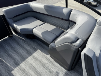 New 2025 Bennington M Series 22 Fastback Pontoon Boat
