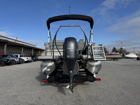 New 2025 BENNINGTON 22 S SWINGBACK TRITOON Pontoon Boat