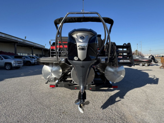 New 2025 Bennington 24 M Series Swingback Tri-Toon