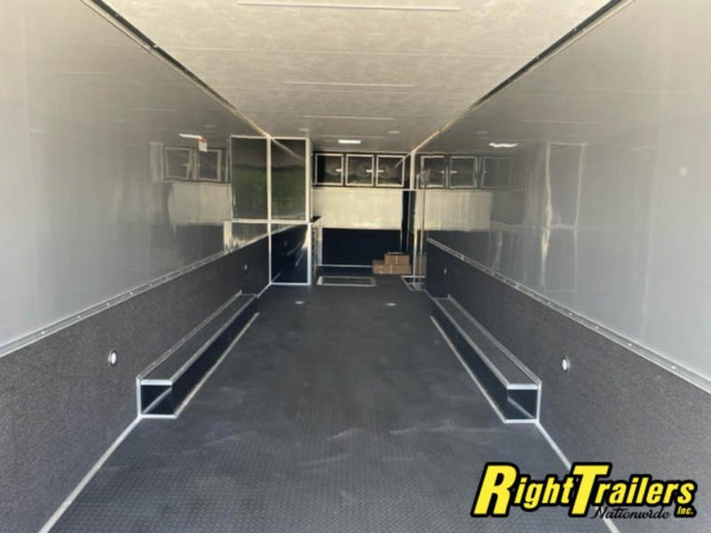 New 2023 8.5x34 Cargo Mate Race Trailer GAEL8.534TTA4